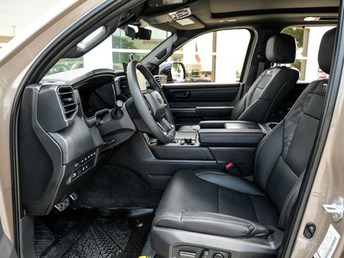 Used 2025 Toyota Sequoia TRD Pro AWD/4WD image 4