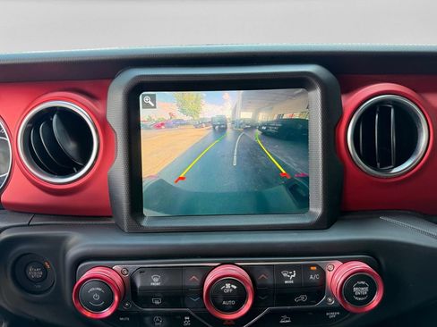 Used 2020 Jeep Gladiator Rubicon AWD/4WD image 23