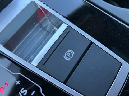 Used 2023 Audi Q7 3.0T Premium Plus w/ Premium Plus Package image 37