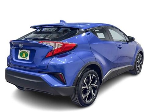 Used 2019 Toyota C-HR XLE image 2