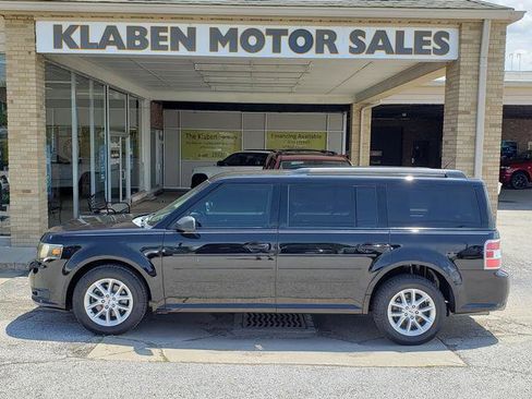Used 2019 Ford Flex SE FWD image 2