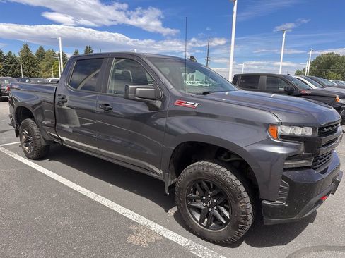 Used 2021 Chevrolet Silverado 1500 LT Trail Boss w/ Convenience Package II AWD/4WD image 1