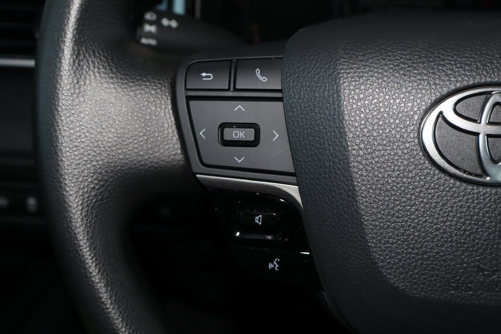 Used 2026 Toyota Camry LE FWD image 18