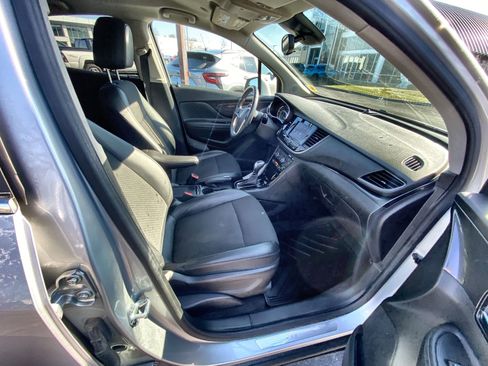 Certified 2022 Buick Encore Preferred w/ Safety Package AWD/4WD image 47