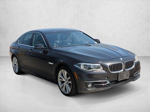 Used 2015 BMW 535i xDrive Sedan AWD/4WD image 3