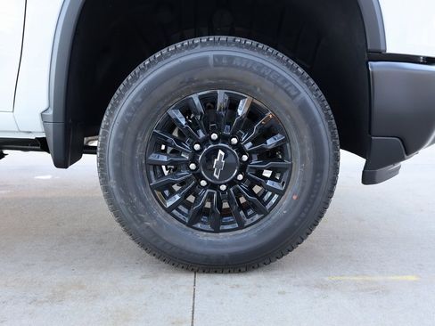 New 2026 Chevrolet Silverado 3500 W/T image 33