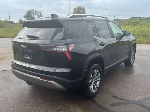 Used 2025 Chevrolet Equinox LT w/ Convenience Package II FWD image 5