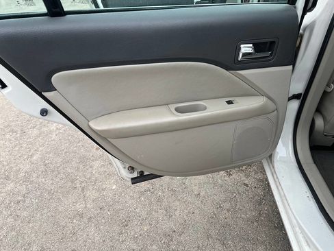 Used 2012 Ford Fusion SE FWD image 21