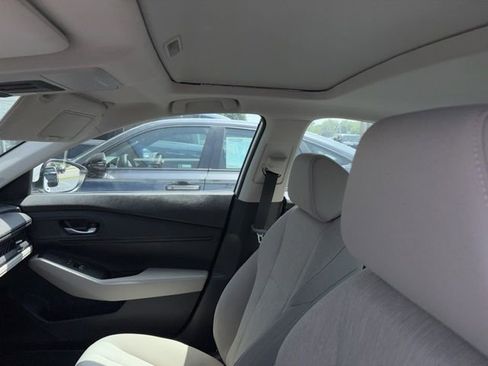 Used 2023 Honda Accord EX image 10