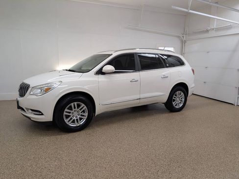Used 2013 Buick Enclave Convenience FWD image 1