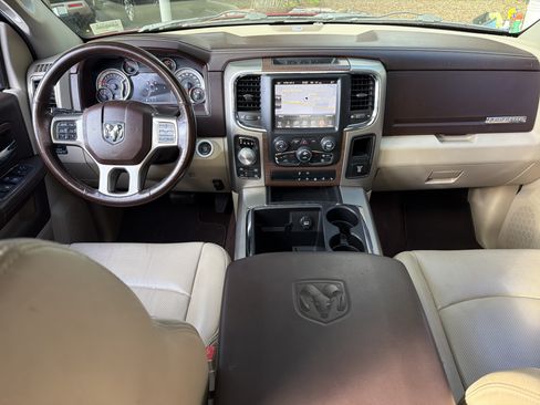 Used 2014 RAM 1500 Laramie w/ Convenience Group AWD/4WD image 33