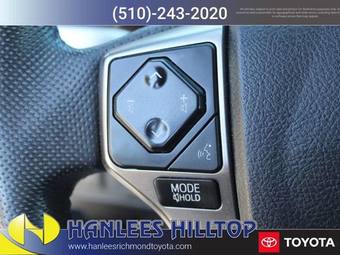 Used 2022 Toyota Tacoma SR5 RWD image 26