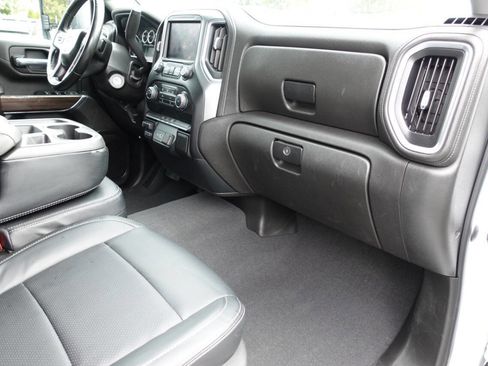 Used 2023 Chevrolet Silverado 2500 LT w/ Snow Plow Prep/Camper Package image 36