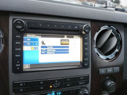 Used 2012 Ford F250 Lariat w/ Chrome Pkg image 12