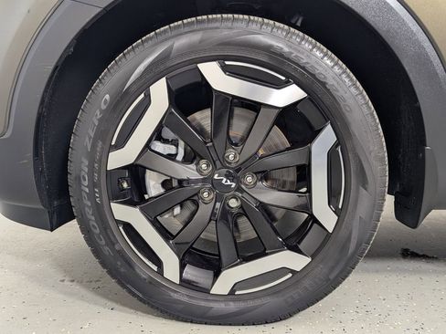 Used 2023 Kia Telluride S AWD/4WD image 9