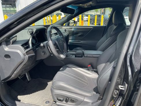 Used 2019 Lexus ES 350 F Sport w/ Accessory Package image 7