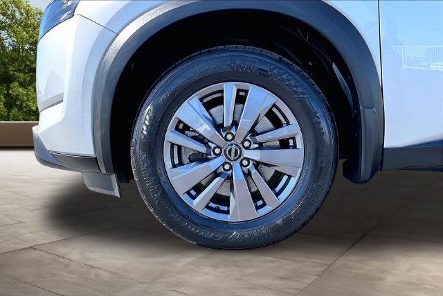 Certified 2023 Nissan Pathfinder S FWD image 30