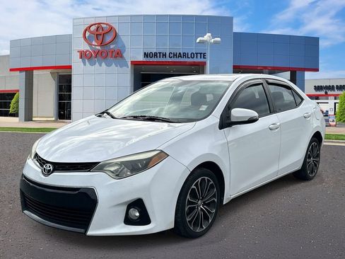 Used 2016 Toyota Corolla S Premium FWD image 3