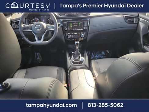 Used 2019 Nissan Rogue SL w/ Premium Package image 13
