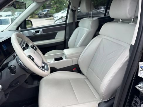 Used 2025 Hyundai Santa Fe SEL FWD image 13
