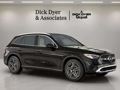 Used 2026 Mercedes-Benz GLC 300 image 7