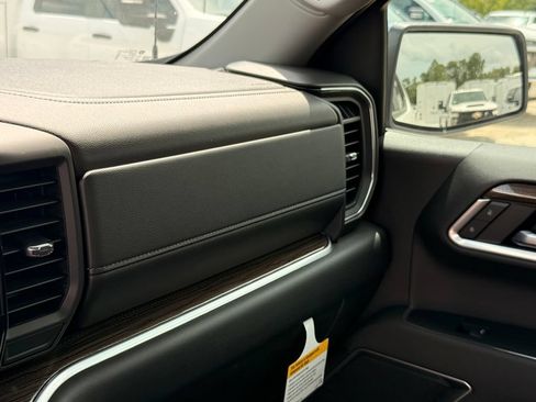 New 2026 Chevrolet Silverado 1500 LT w/ Z71 Off-Road Package AWD/4WD image 19