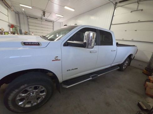 Used 2022 RAM 3500 Laramie w/ Cold Weather Group AWD/4WD image 2