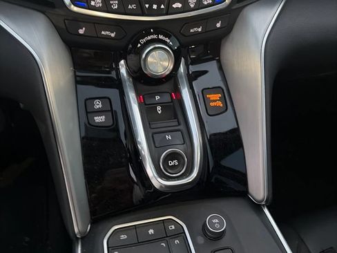 Used 2022 Acura TLX FWD image 10