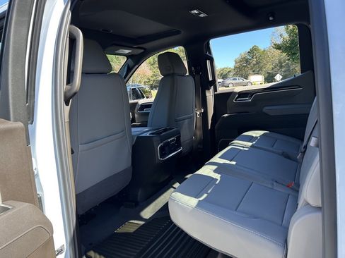 New 2026 Chevrolet Silverado 1500 LTZ w/ Z71 Off-Road Package image 43