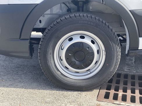 New 2026 Ford Transit 150 Low Roof image 31