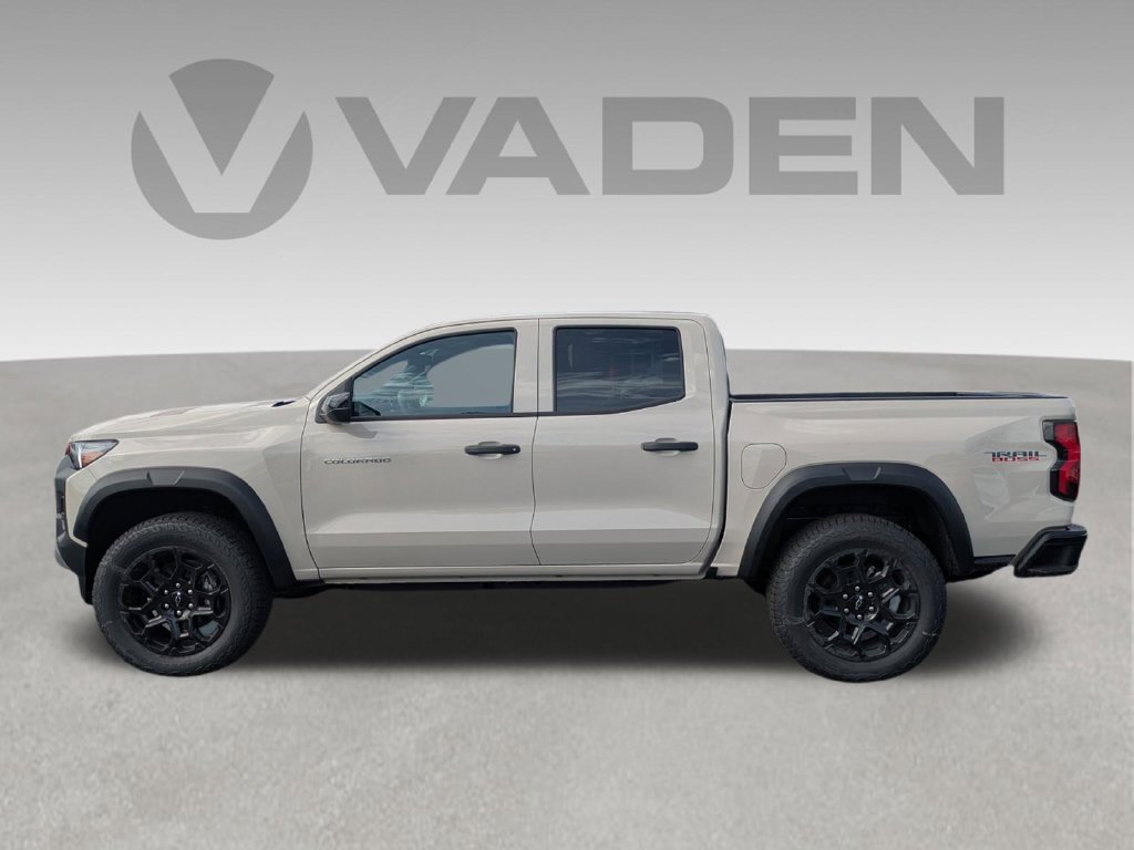 New 2026 Chevrolet Colorado Trail Boss w/ Midnight Edition AWD/4WD image 25