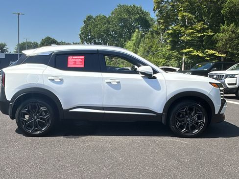 Certified 2025 Nissan Kicks SR AWD/4WD image 11
