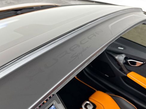 Used 2021 Lamborghini Huracan EVO RWD image 52