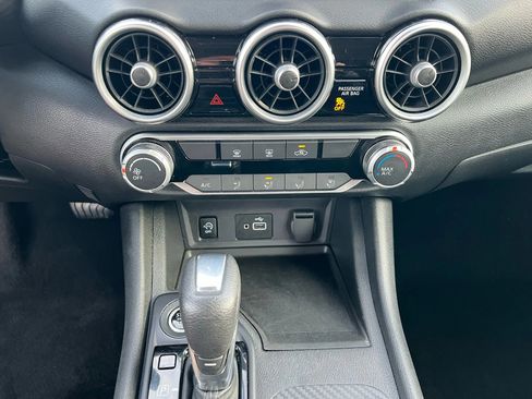 Used 2024 Nissan Sentra S image 24