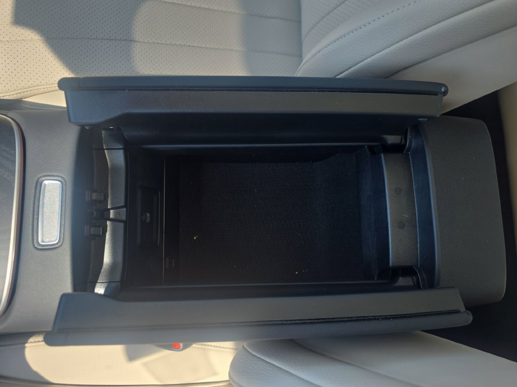Used 2026 Mercedes-Benz E 350 4MATIC Sedan image 27