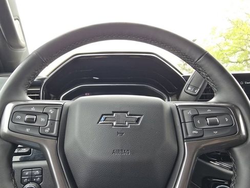 Used 2024 Chevrolet Silverado 2500 ZR2 w/ Technology Package AWD/4WD image 23