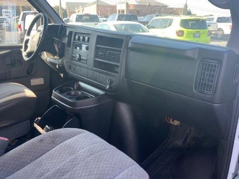 Used 2013 GMC Savana 3500 RWD image 12