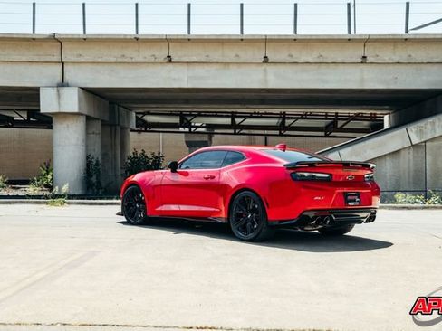 Used 2018 Chevrolet Camaro ZL1 RWD image 48