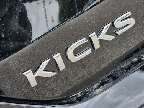 New 2025 Nissan Kicks Play S image 8