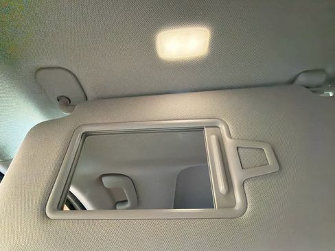 Used 2024 Kia Telluride EX w/ EX Captain's Chair Package FWD image 60