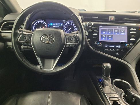 Used 2020 Toyota Camry XLE FWD image 22
