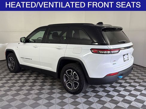 Used 2023 Jeep Grand Cherokee Trailhawk w/ Luxury Tech Group III AWD/4WD image 7