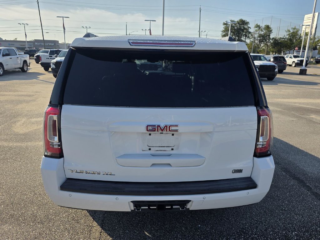 Used 2019 GMC Yukon XL SLT w/ Open Road Package RWD image 3