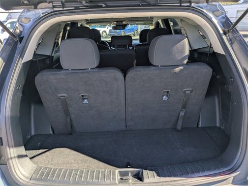 Used 2022 Kia Sorento LX image 9