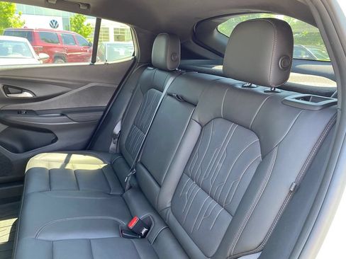 Used 2025 Buick Envista Avenir FWD image 25