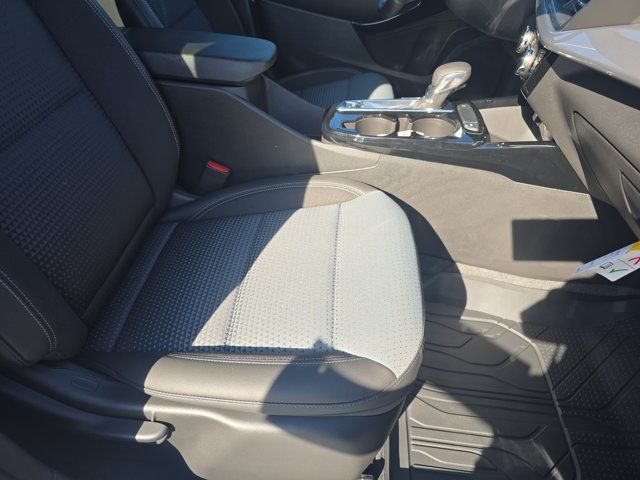 Used 2026 Chevrolet Trax LT w/ Driver Confidence Package FWD image 20