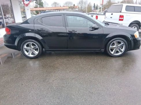Used 2013 Dodge Avenger SE image 8