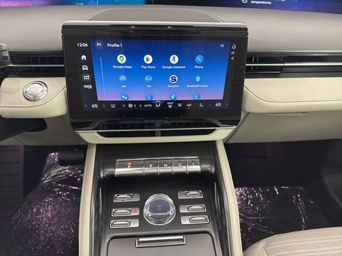 New 2026 Lincoln Nautilus Reserve image 11