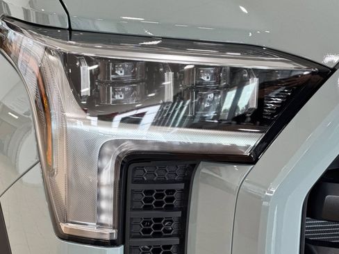 New 2026 Toyota Tundra Limited image 8