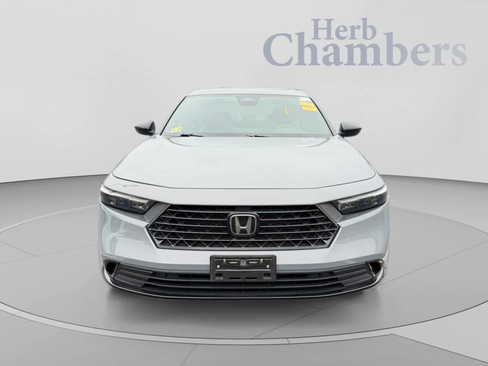 Used 2023 Honda Accord Sport image 2